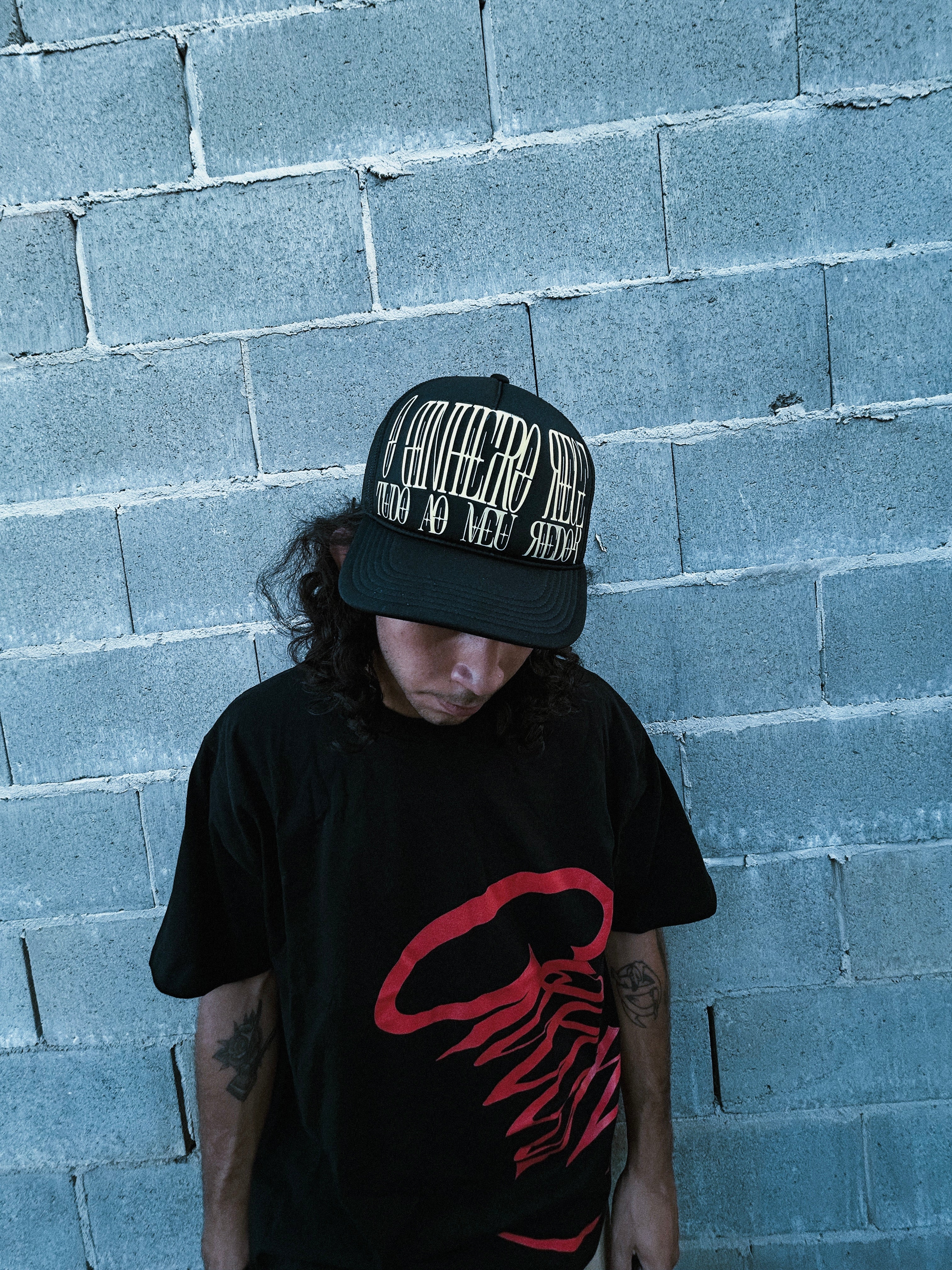 BLACK TRUCKER